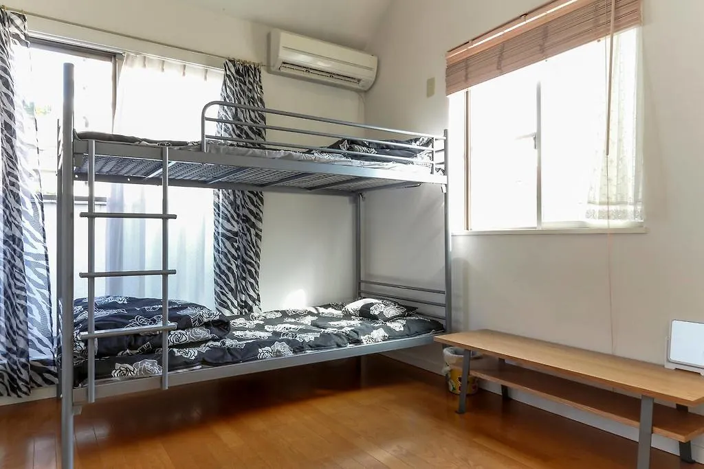 Pensionat Freedom House 2 Hotell Tokyo prefektur